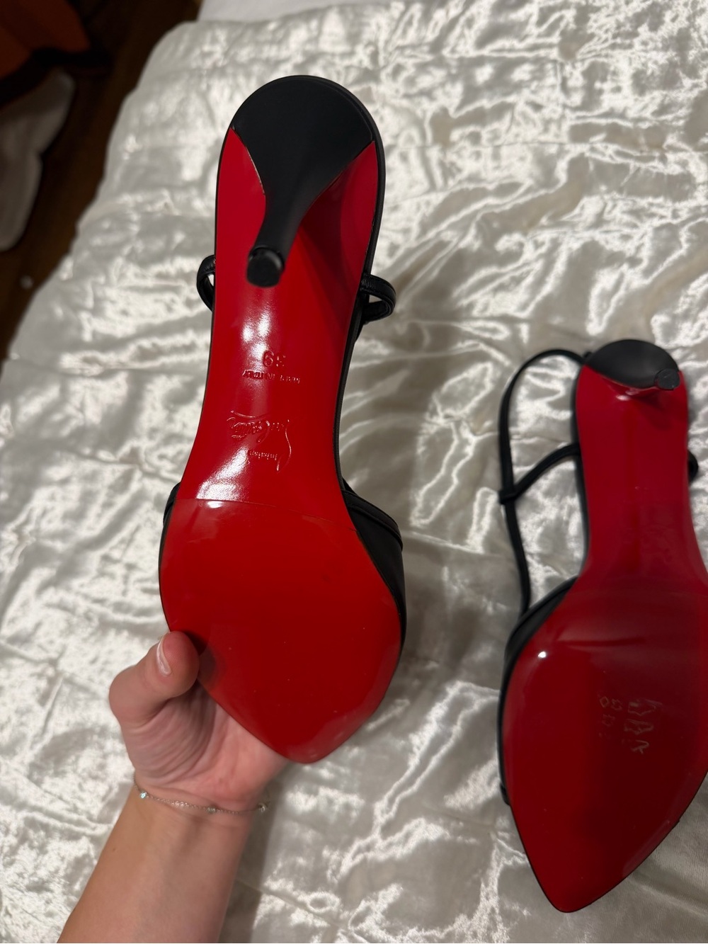 Christian Louboutin Black Slingback Pointed-Toe Heels never worn!!! - Picture 4 of 5